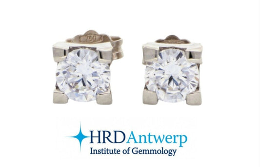orecchini punto luce quadrato certificato HRD in oro bianco 18k e 2 diamanti naturali 0,22ct