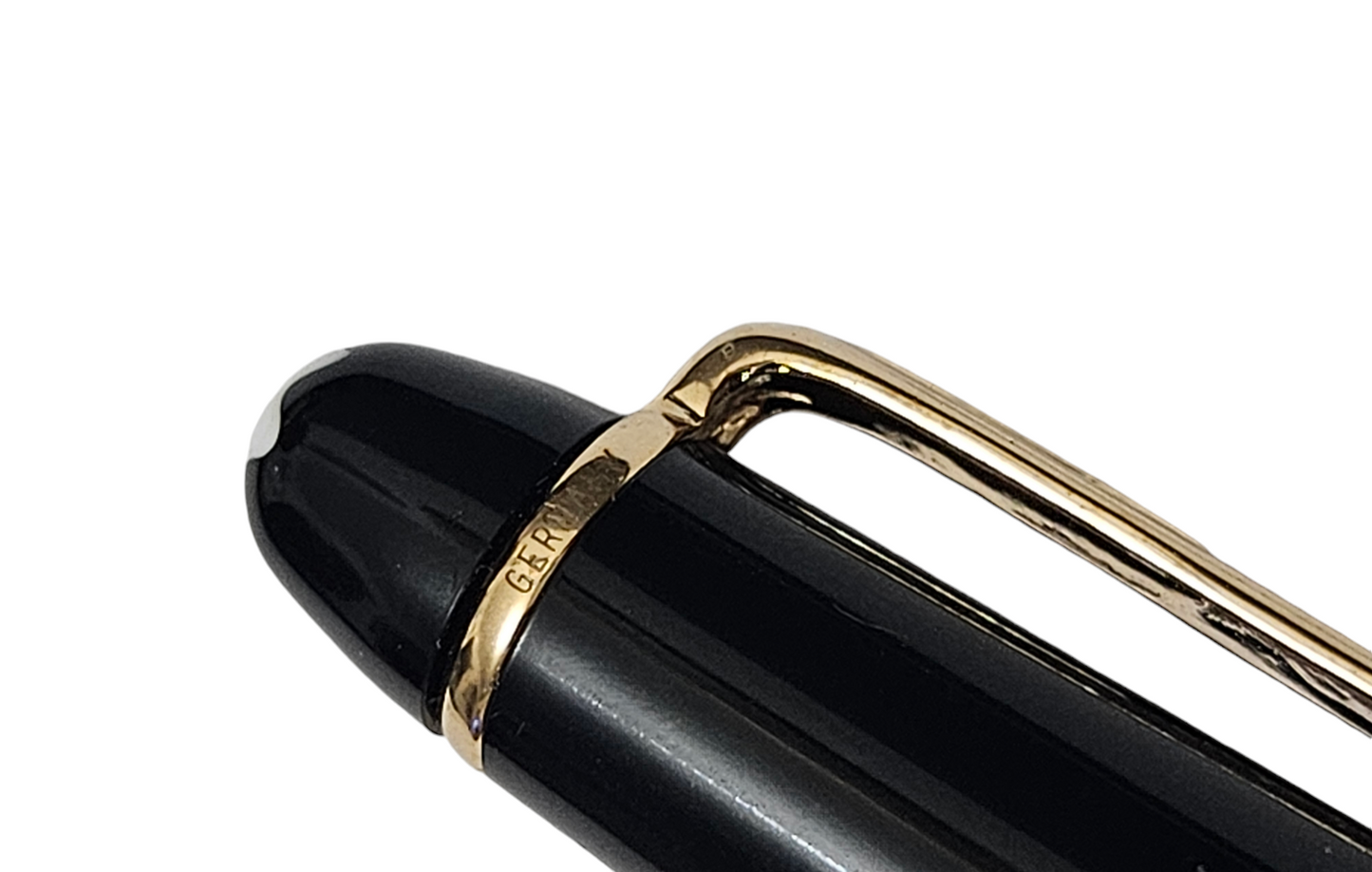 Bolígrafo Montblanc Meisterstück chapado en oro Classique 