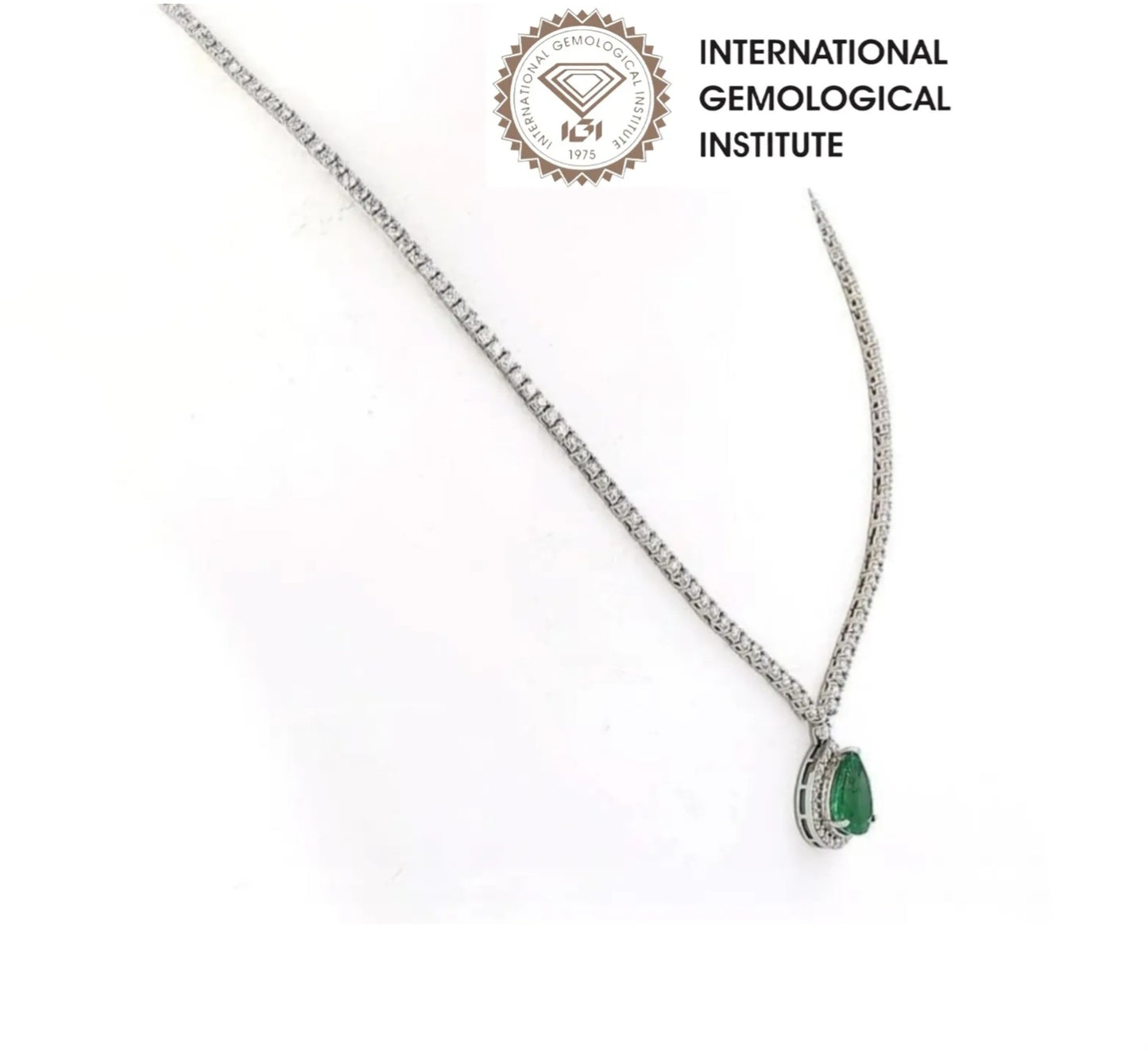 Collana collier tennis in oro e smeraldo e diamanti naturali 8.44 ct
