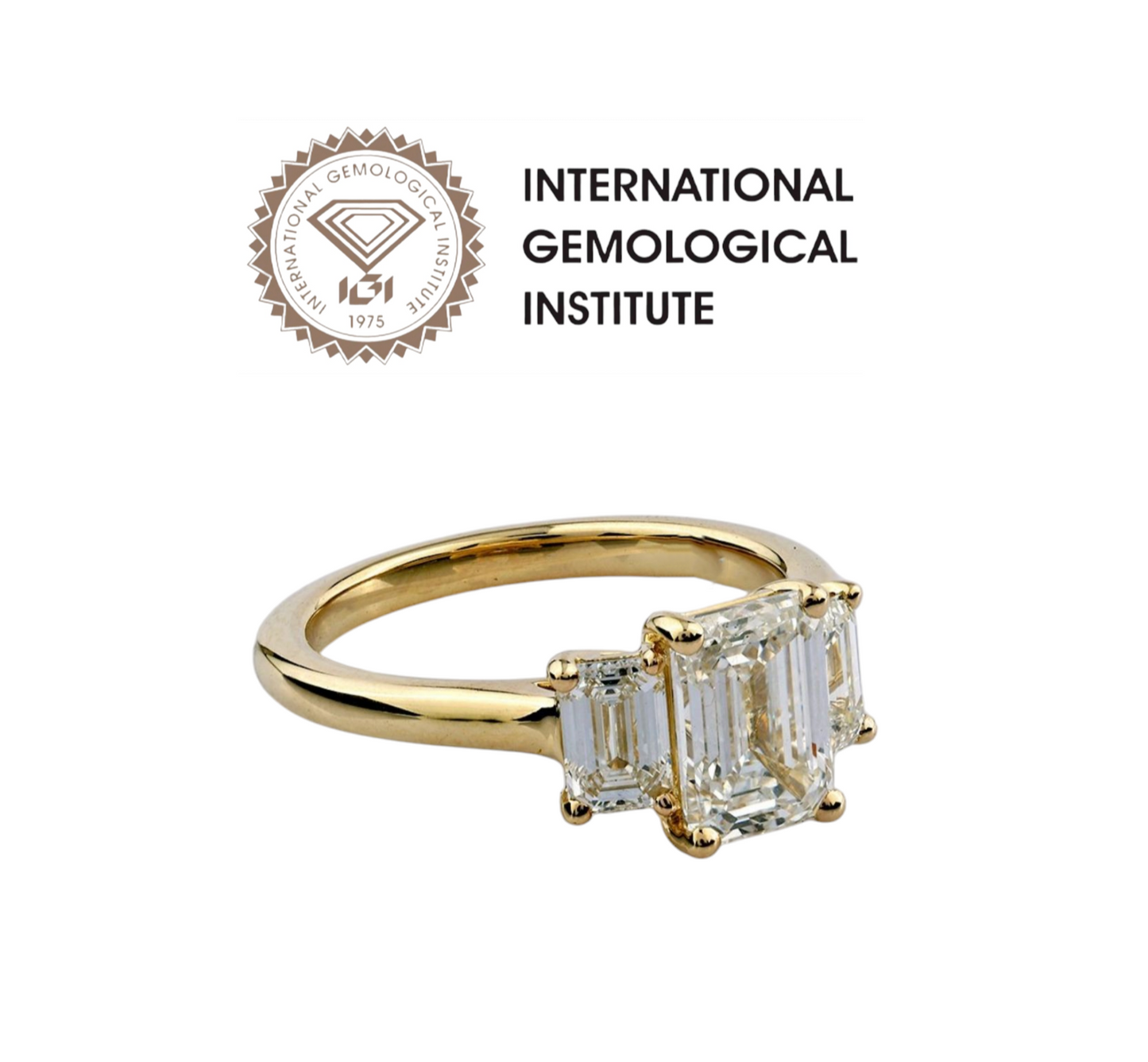 Anello trilogy in oro giallo 18k e diamanti naturali taglio smeraldo 3.03ct